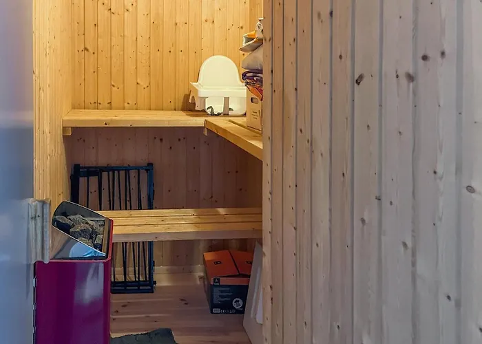 Дом отдыха Cozy In With Sauna